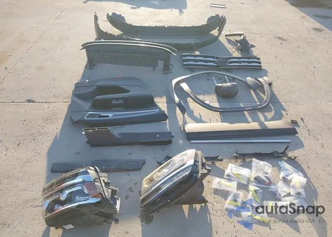 2018 Volkswagen Atlas 3.6L V6 Se/3.6L V6 Se W/Technology из США, поврежденный, VIN 1V2DR2CA3JC543946